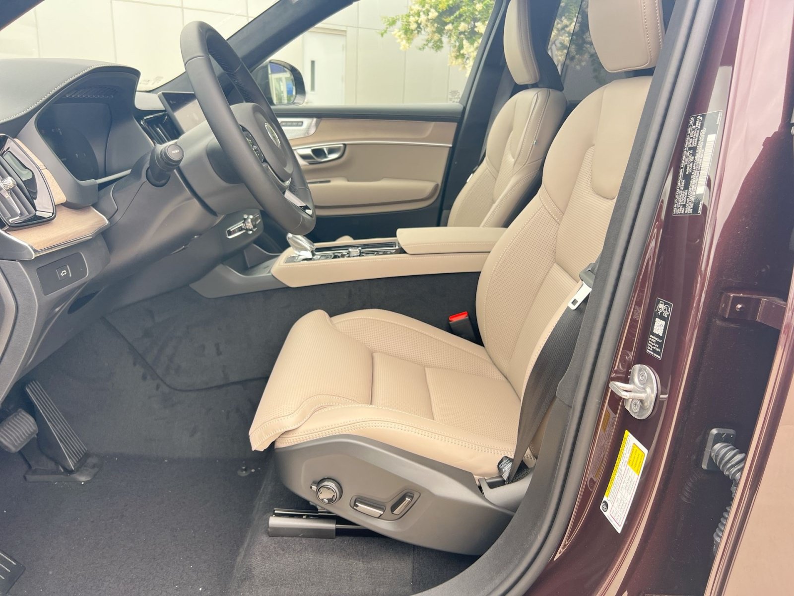 2026 Volvo XC90 Ultra - Photo 21