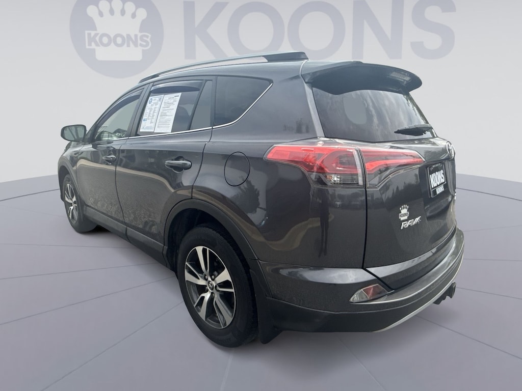 Used 2018 Toyota RAV4 XLE SUV