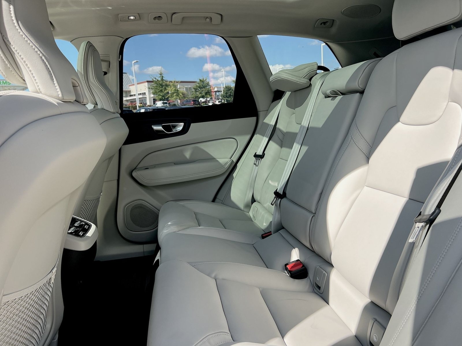 2026 Volvo XC60 Ultra - Photo 33