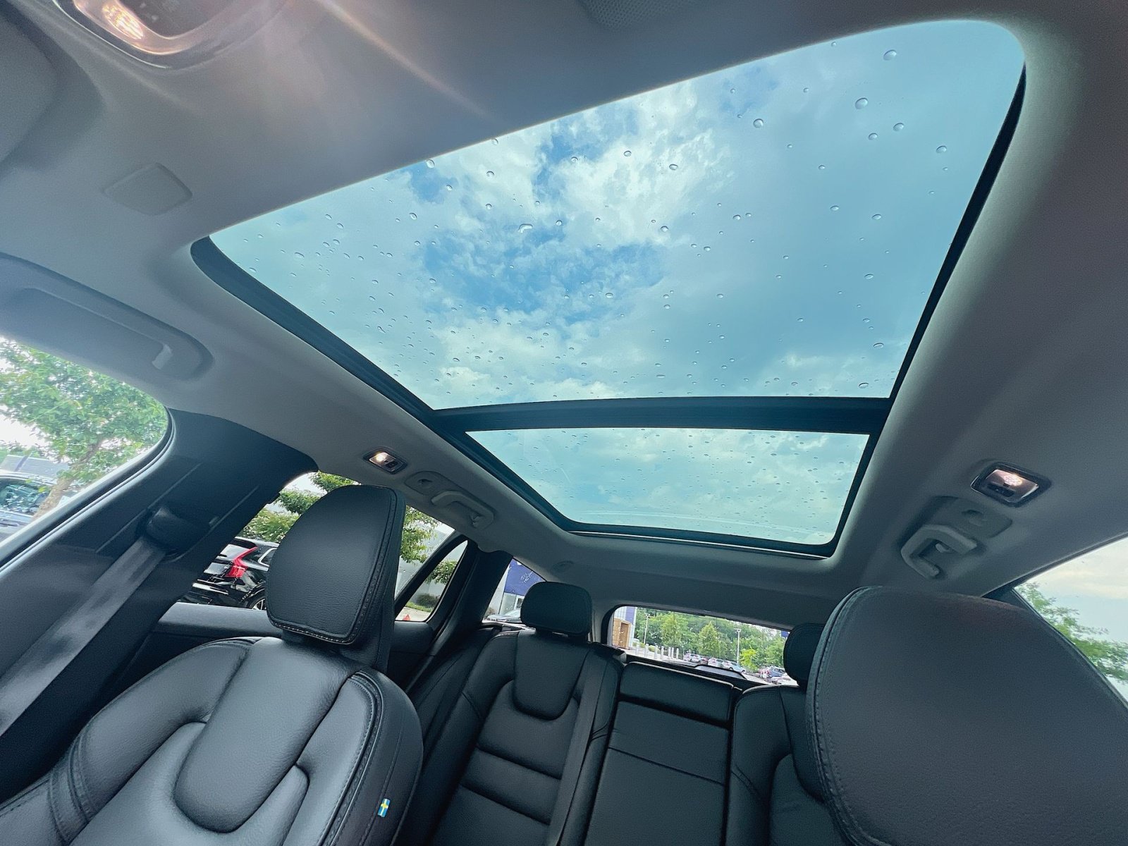 2020 Volvo V60 Cross Country 23