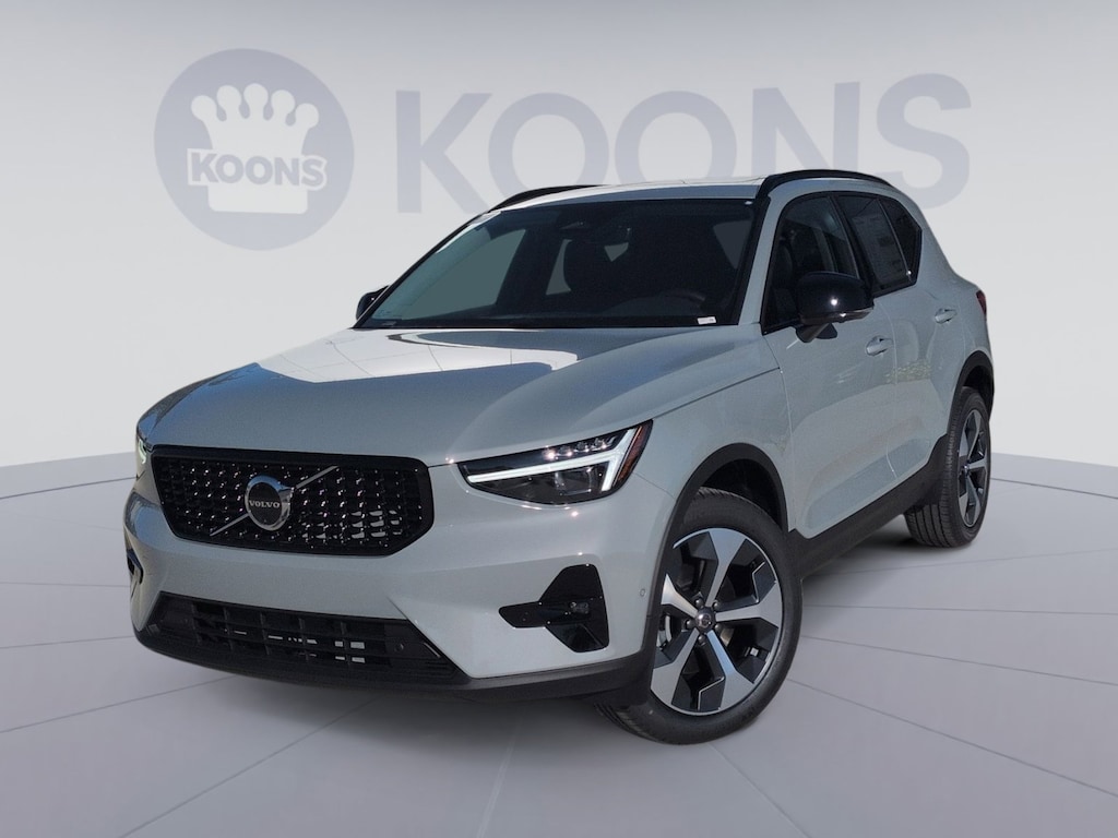 New 2026 Volvo XC40 B5 Plus SUV