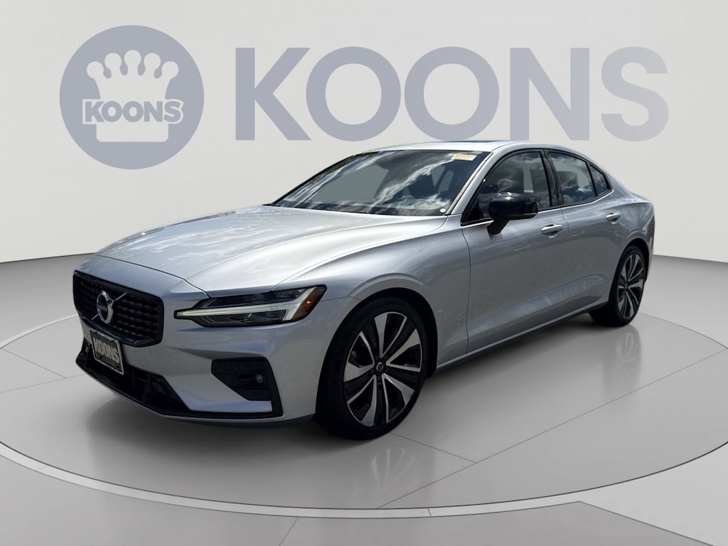 Certified 2022 Volvo S60 B5 Momentum Sedan