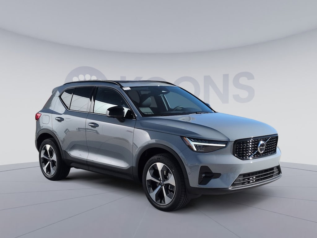 New 2026 Volvo XC40 B5 Plus SUV