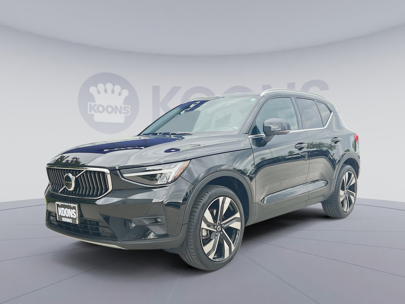 2023 Volvo XC40 B5 Plus Bright AWD's photo