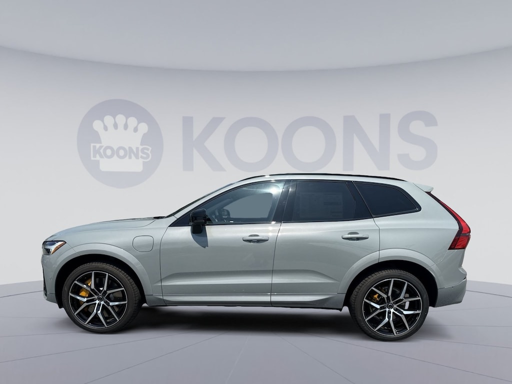 New 2026 Volvo XC60 plug-in hybrid T8 Polestar Engineered SUV