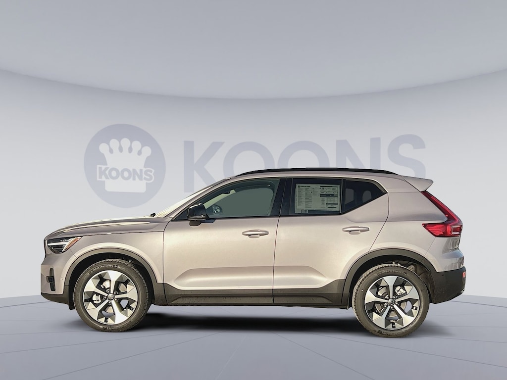 New 2026 Volvo XC40 B5 Plus SUV