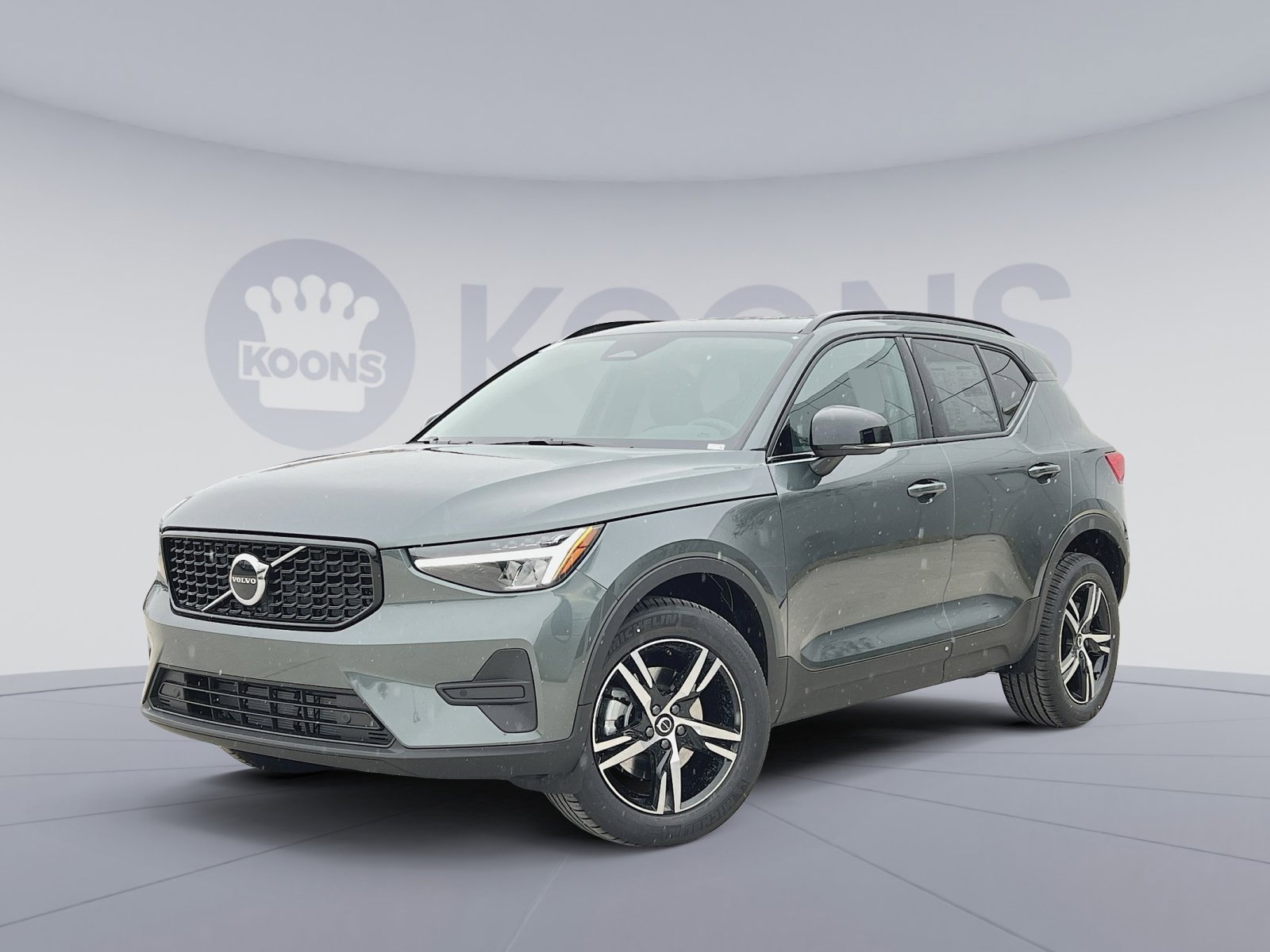 2026 Volvo XC40 B5 Core Dark AWD's photo