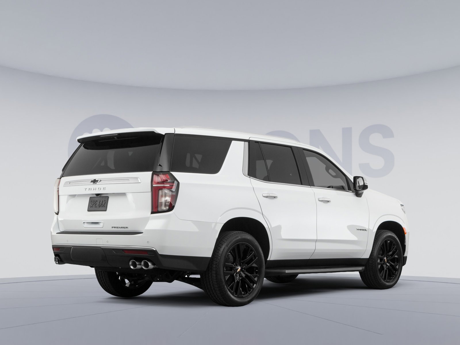 2022 Chevrolet Tahoe photo 2