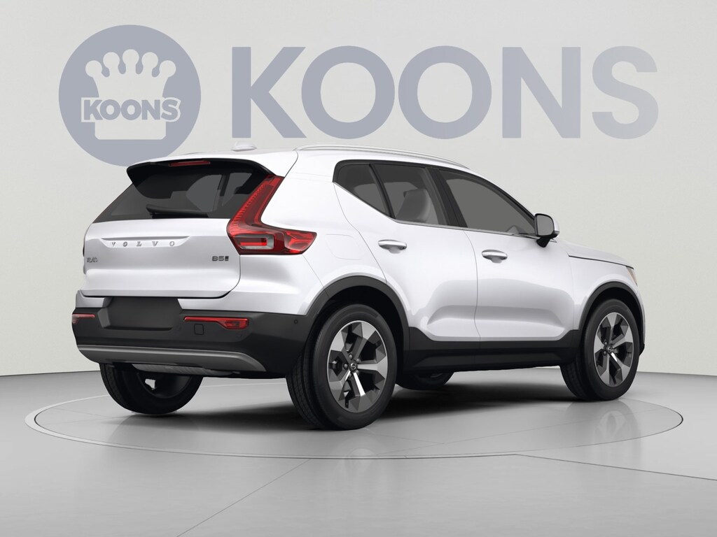 Used 2023 Volvo XC40 B5 Plus Dark Theme SUV