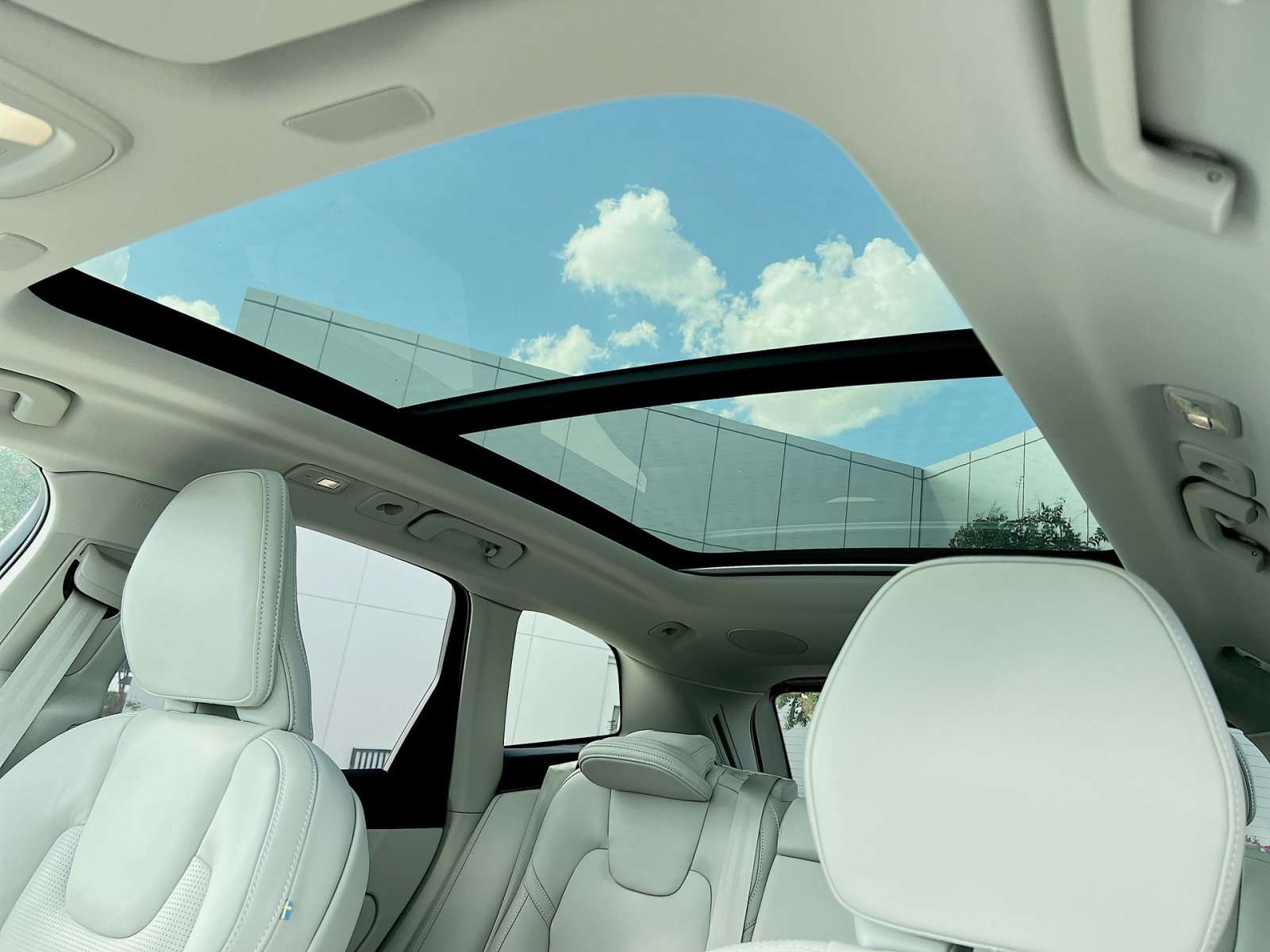 2026 Volvo XC60 Ultra - Photo 24