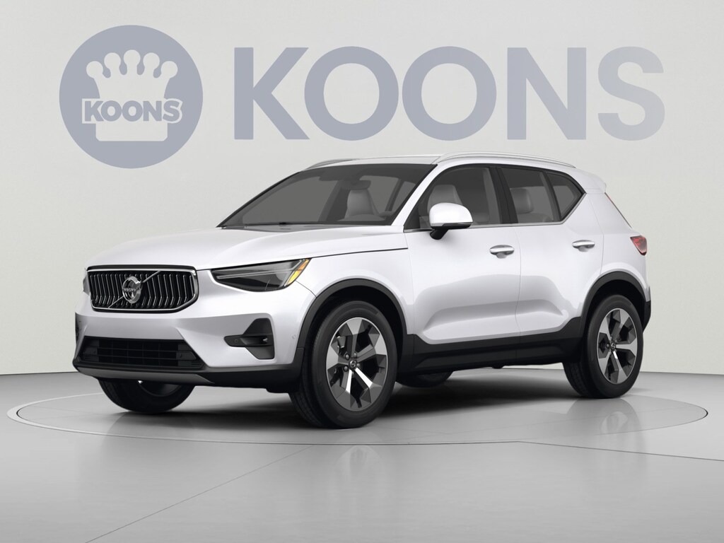 Used 2023 Volvo XC40 B5 Plus Dark Theme SUV