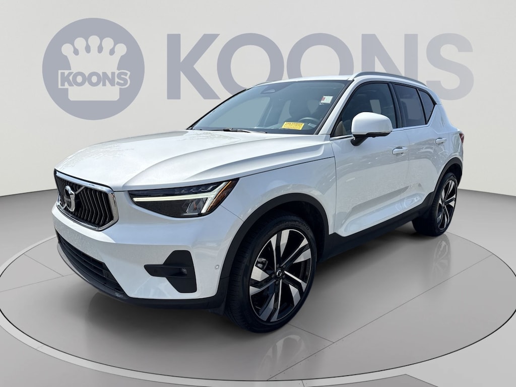 Certified 2023 Volvo XC40 B5 Plus Bright Theme SUV