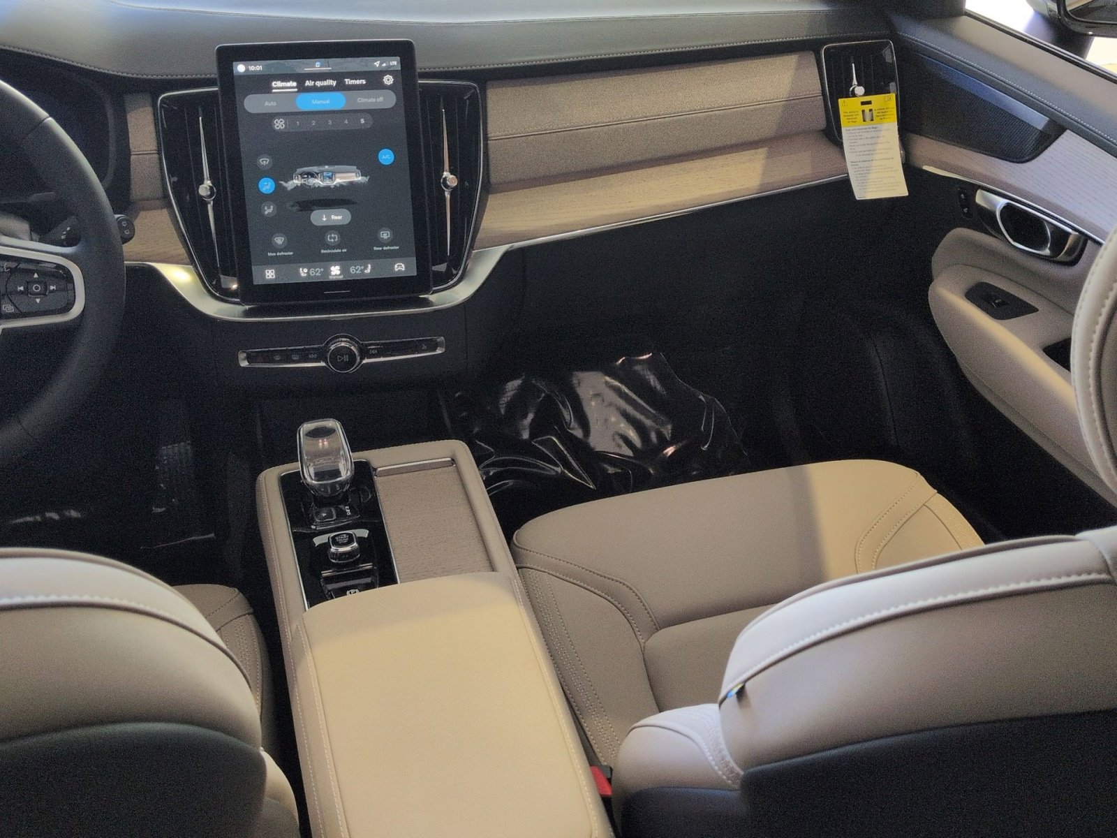 2026 Volvo XC90 Plus - Photo 22