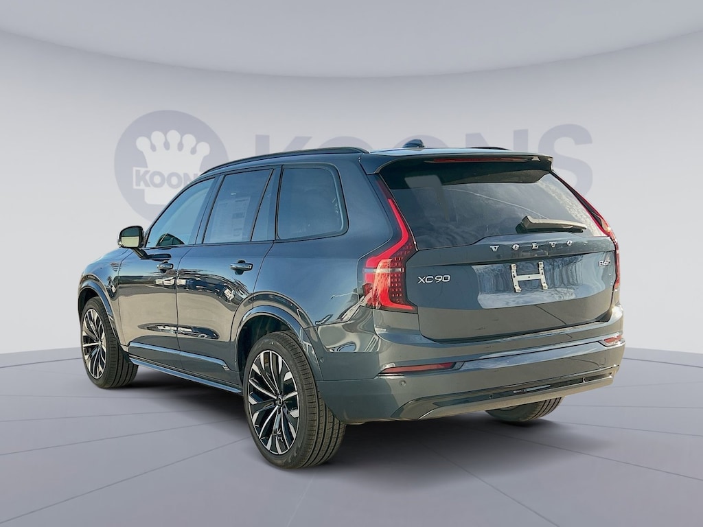 New 2026 Volvo XC90 B6 Ultra Dark Theme 7-Seater SUV