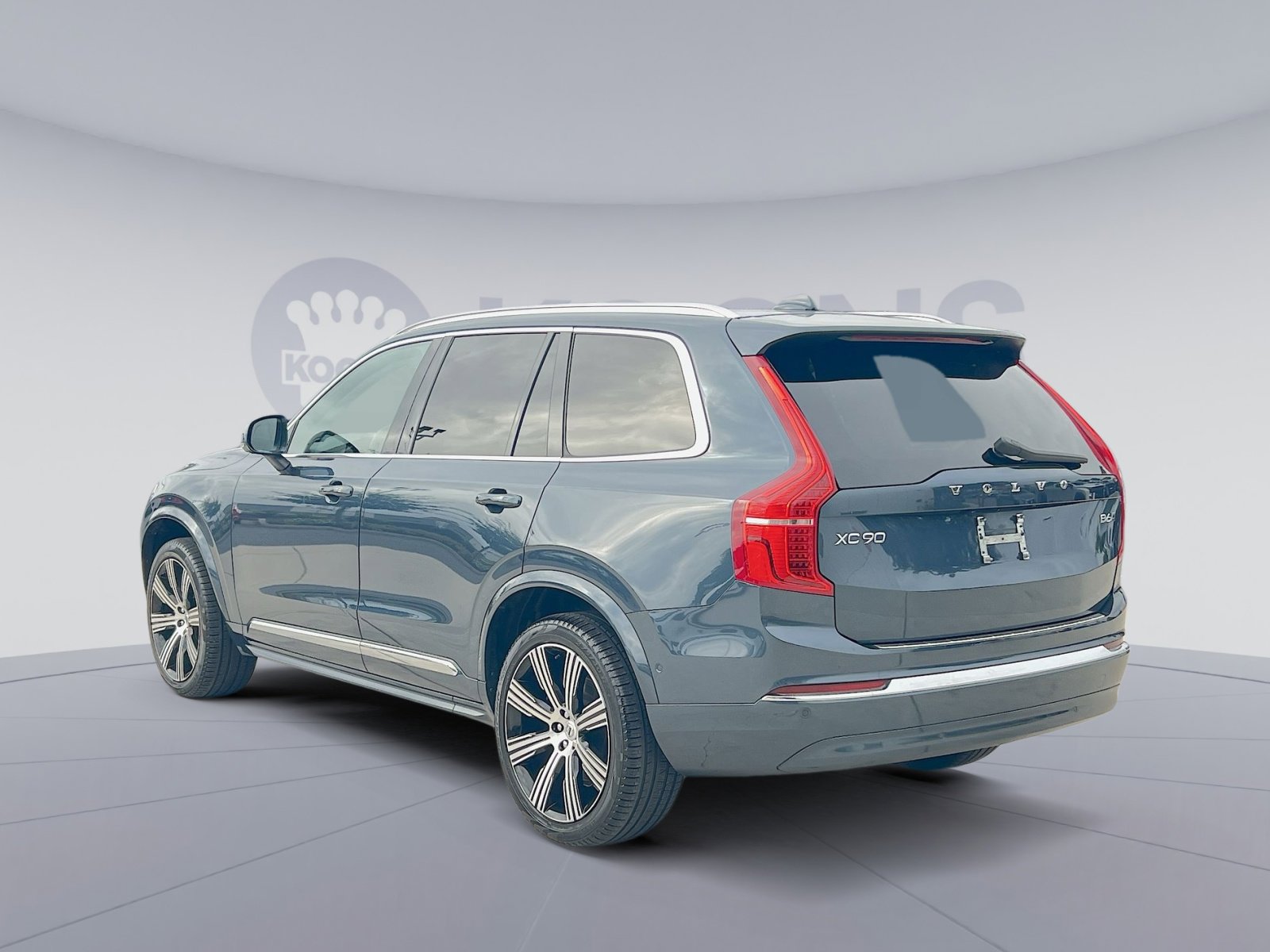 2023 Volvo XC90 Ultimate photo 3