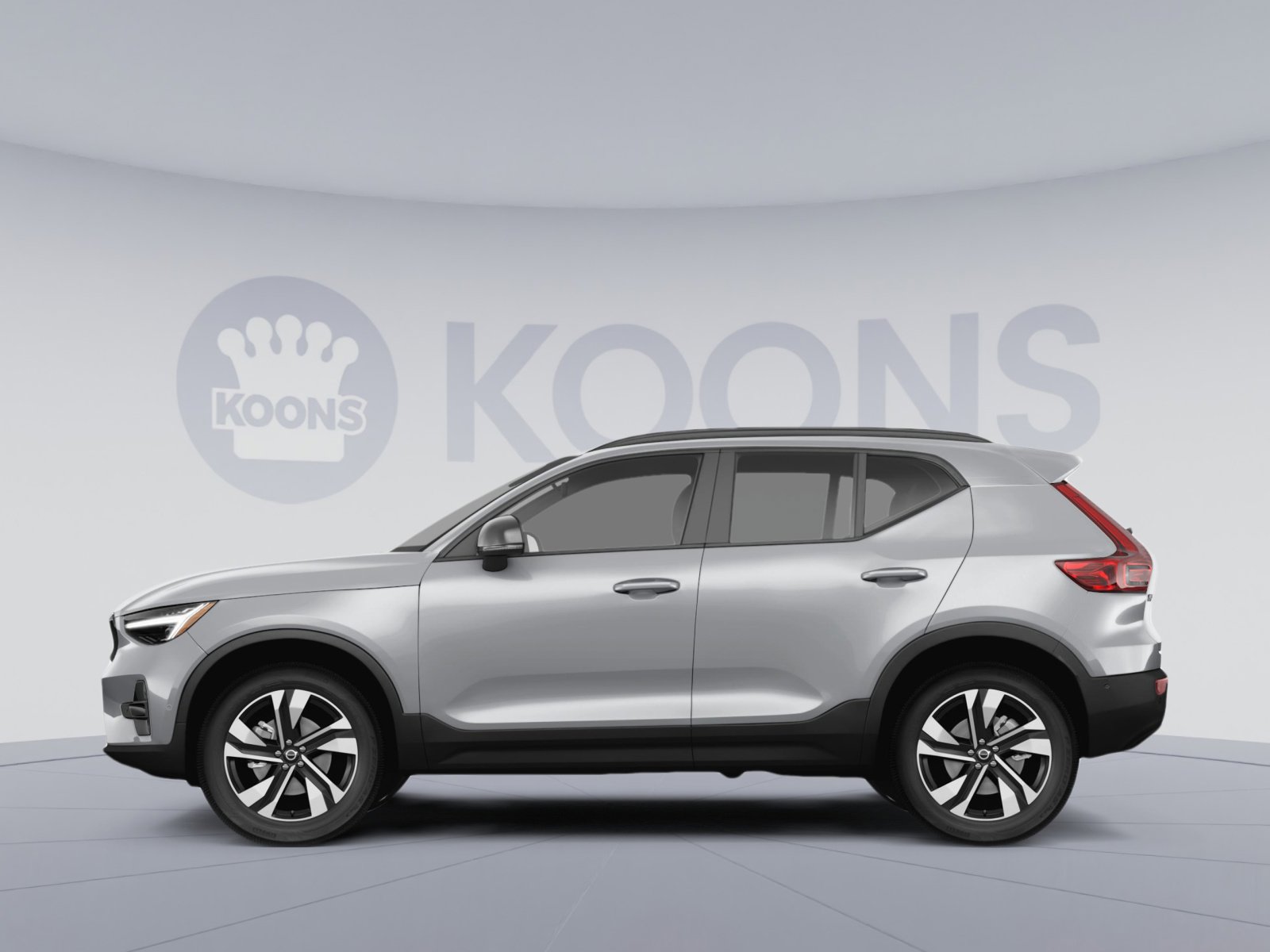 2026 Volvo XC40 Plus photo 2