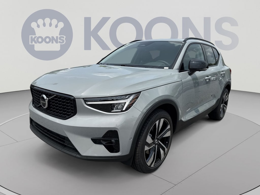 New 2026 Volvo XC40 B5 Plus SUV