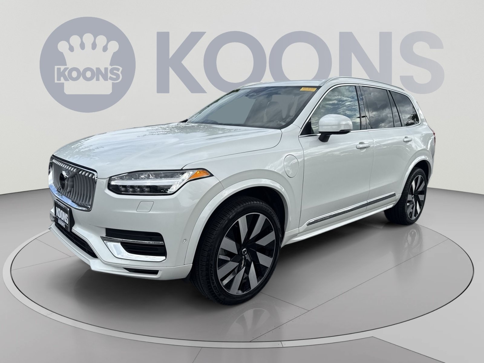 2024 Volvo XC90 Recharge Plug-In Hybrid