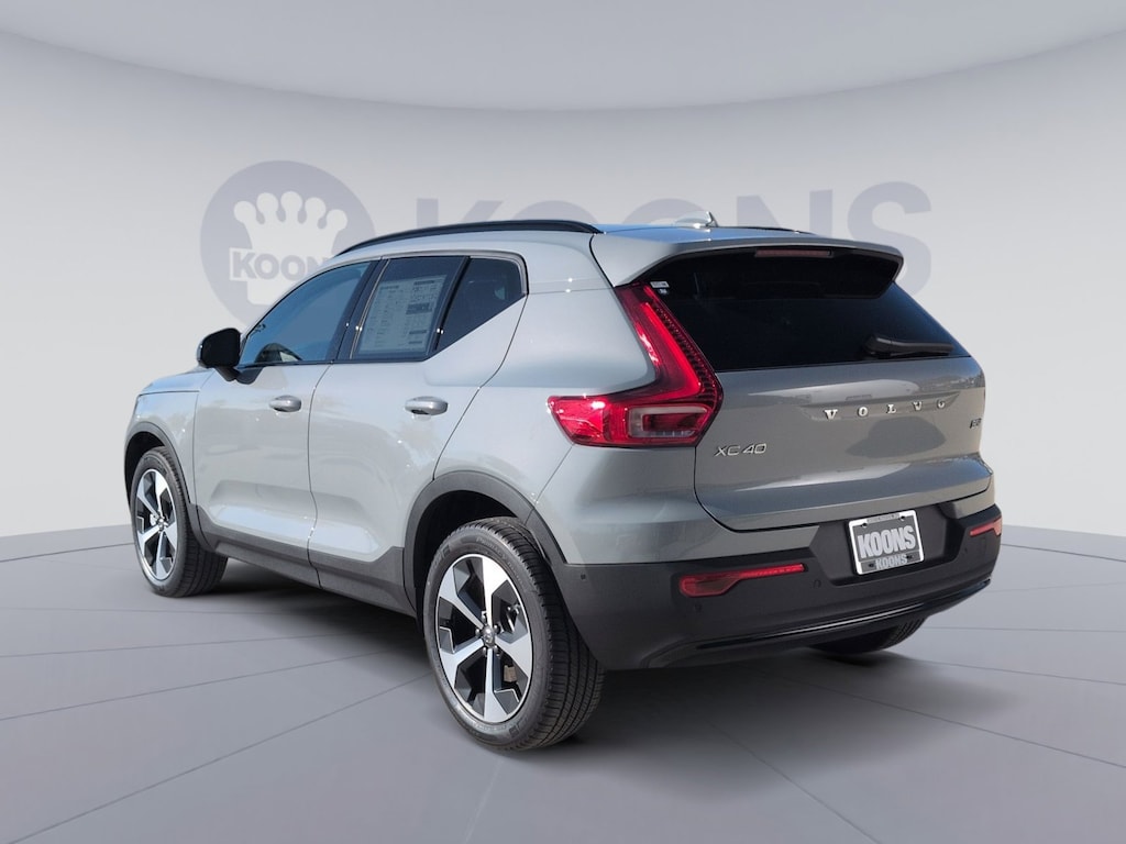 New 2026 Volvo XC40 B5 Plus SUV
