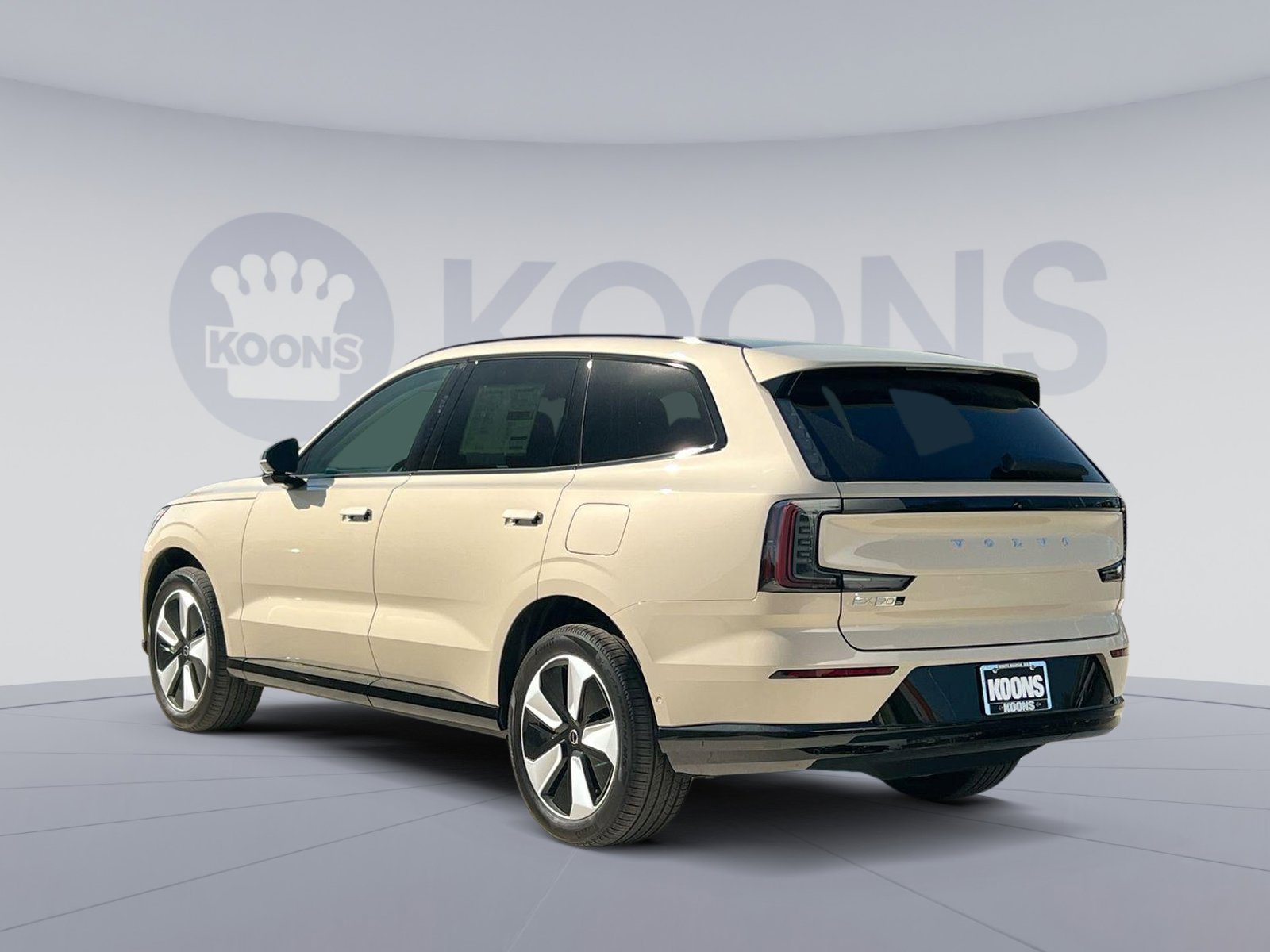 2025 Volvo EX90 Twin Motor Plus photo 3