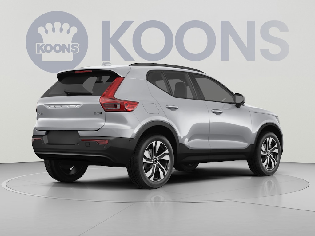 New 2026 Volvo XC40 B5 Ultra SUV