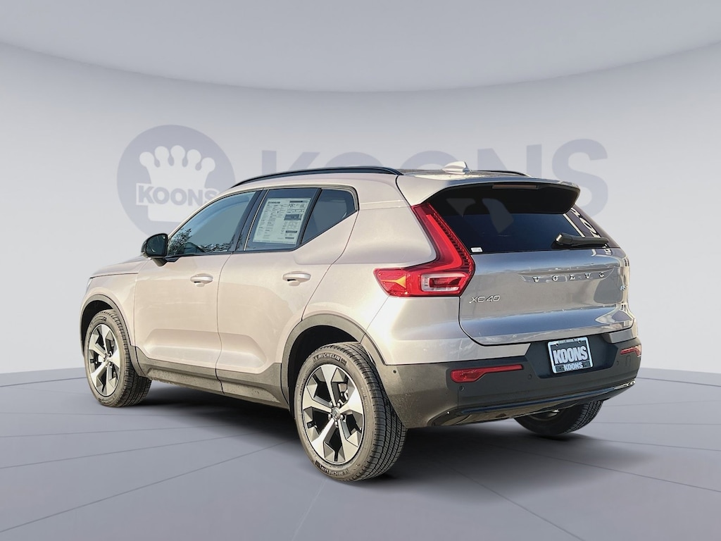 New 2026 Volvo XC40 B5 Plus SUV