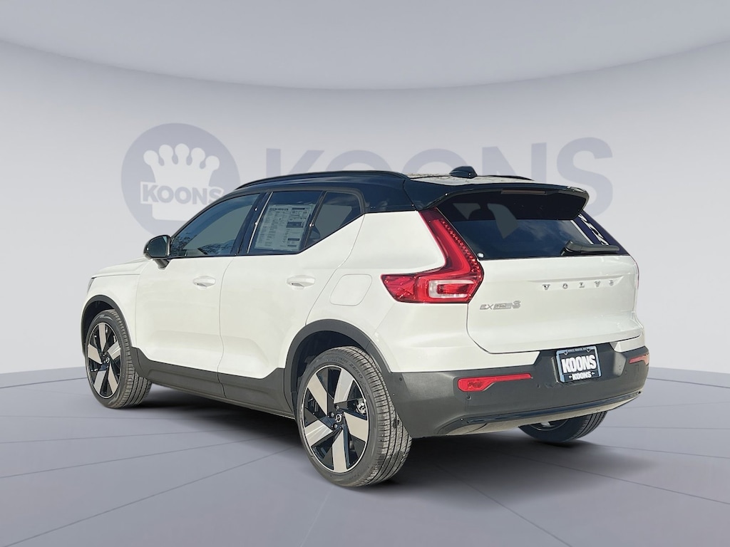 New 2026 Volvo EX40 Single Motor Extended Range Plus SUV