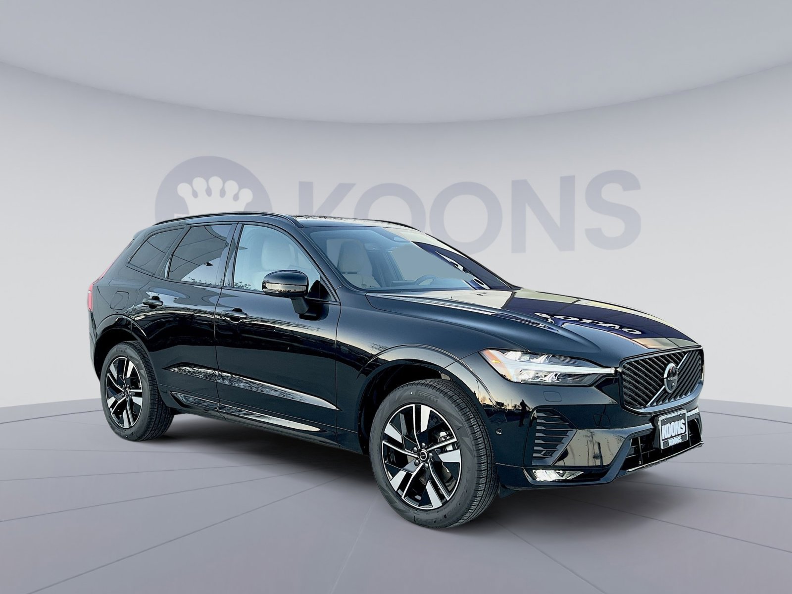 2026 Volvo XC60 Plus - Photo 10