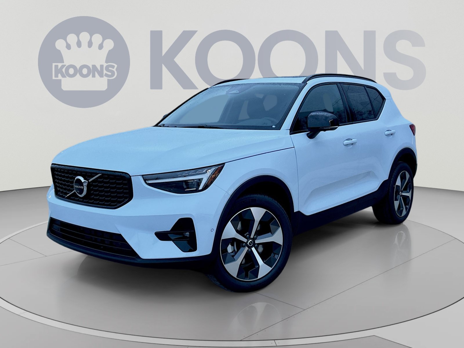 2026 Volvo XC40