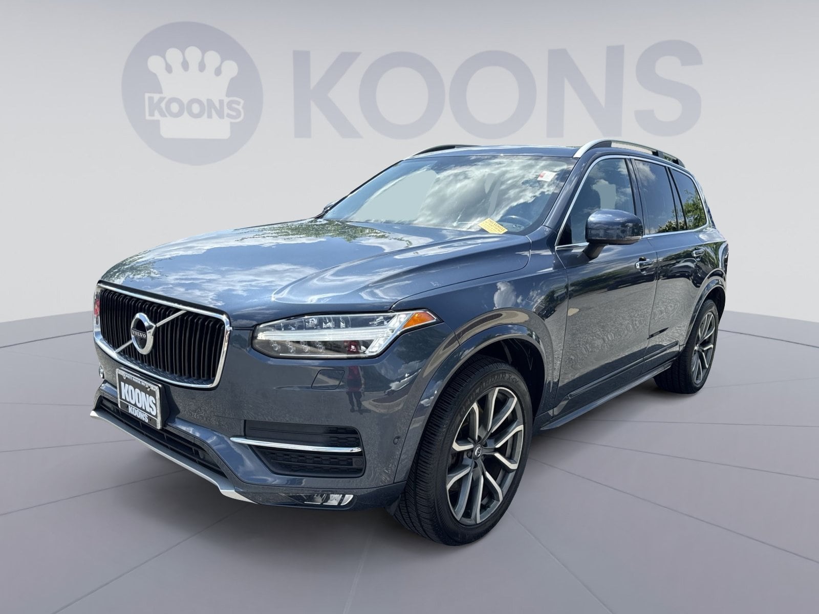 2019 Volvo XC90 T6 Momentum AWD's photo