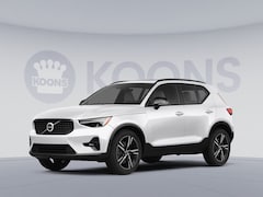 2026 Volvo XC40 B5 Core SUV AWD