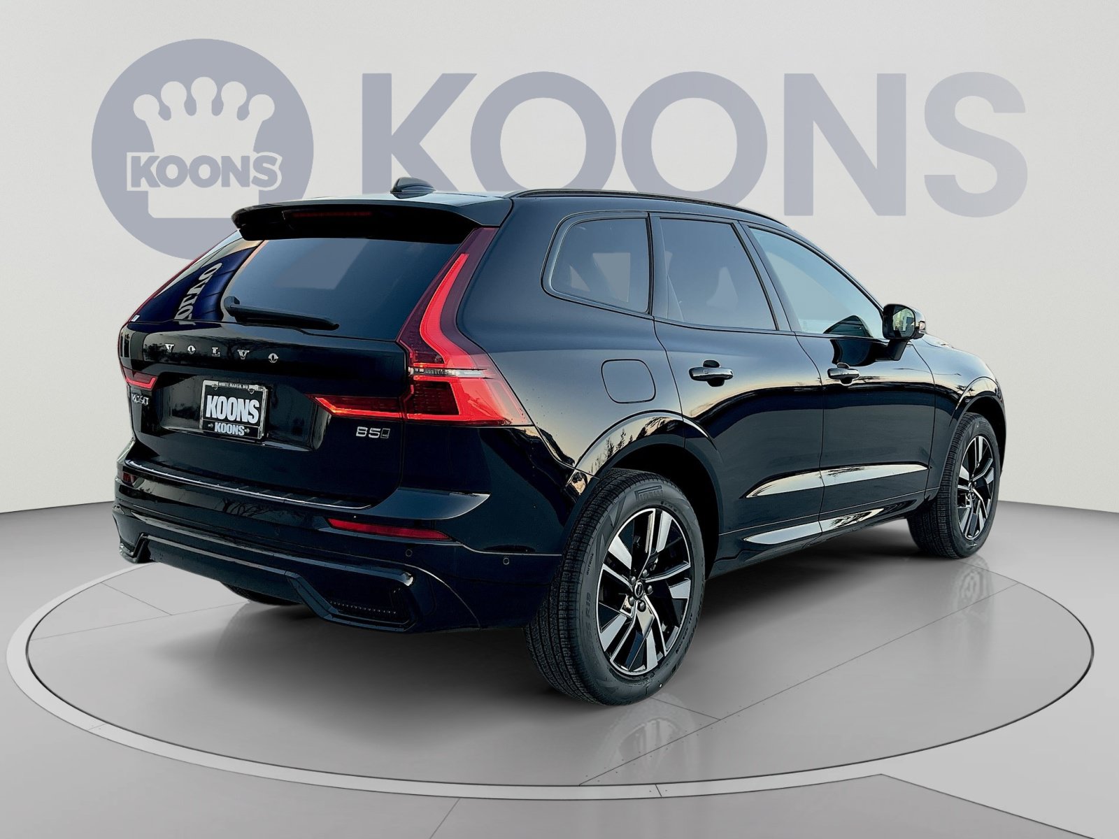 2026 Volvo XC60 Plus - Photo 16