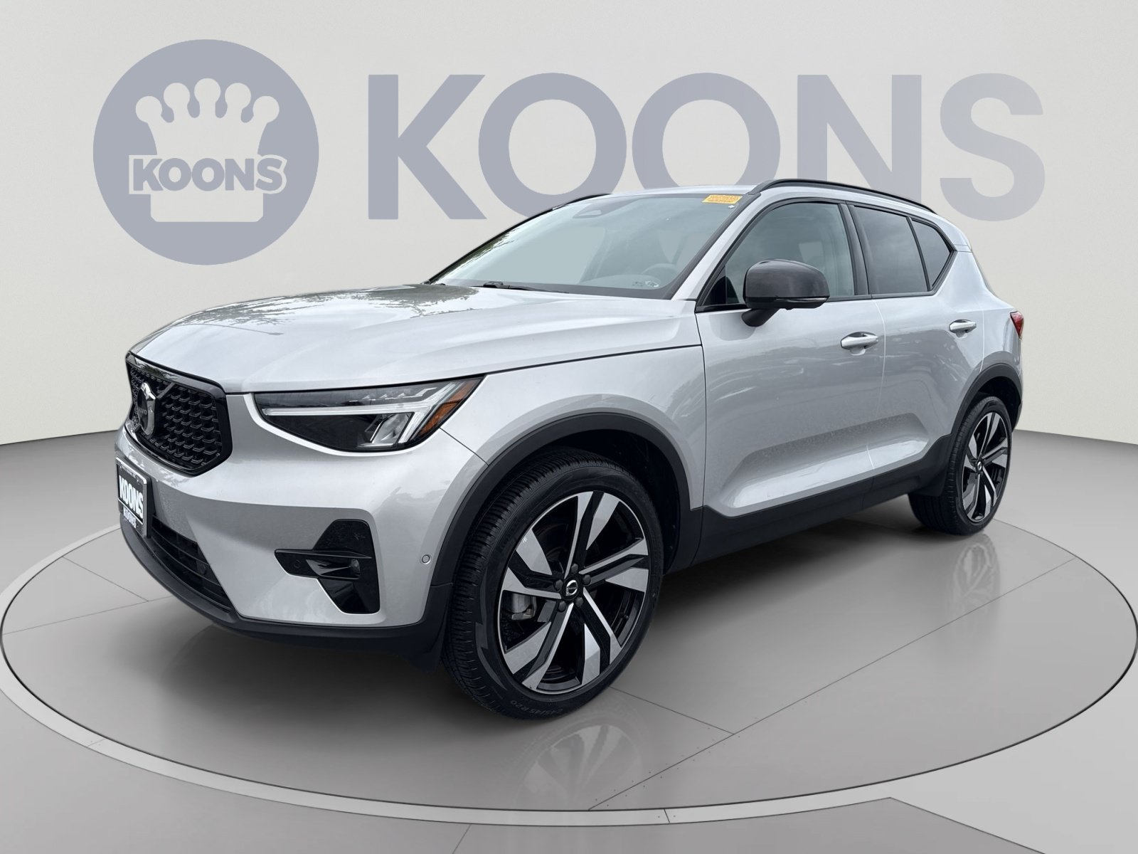 2024 Volvo XC40