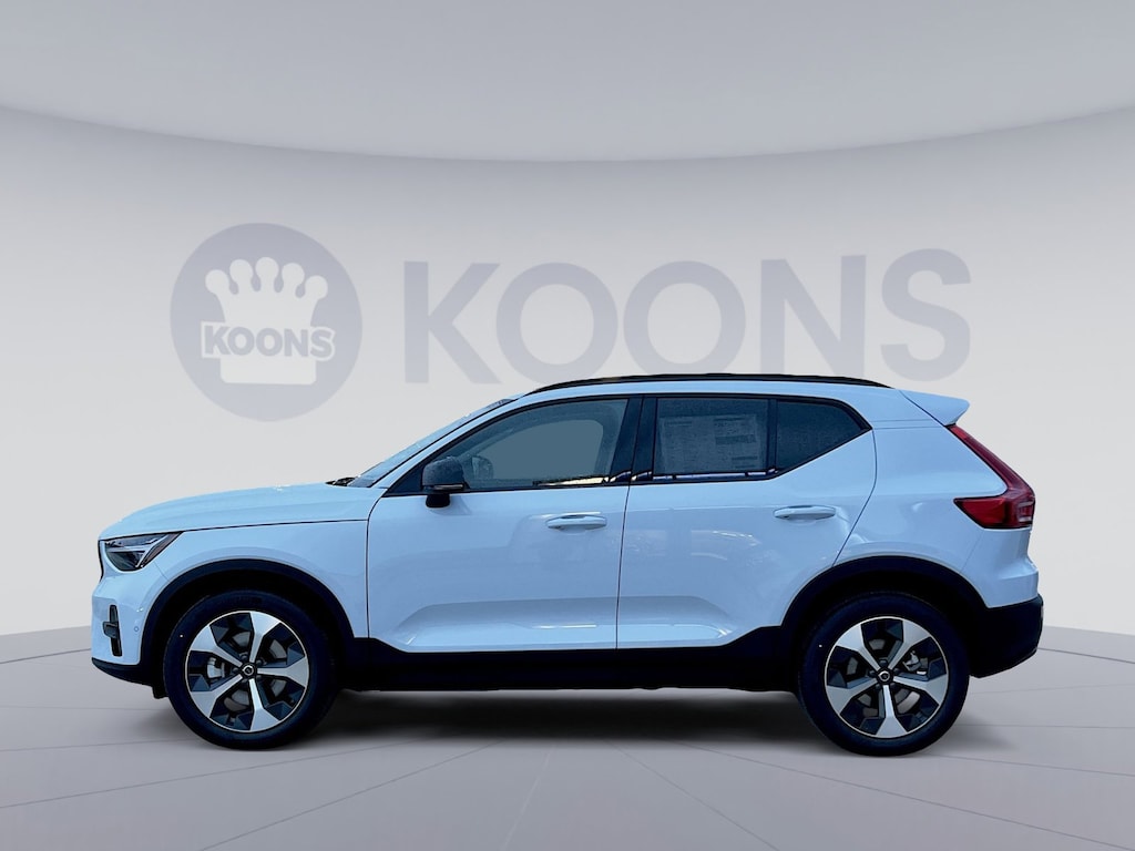 New 2026 Volvo XC40 B5 Plus SUV