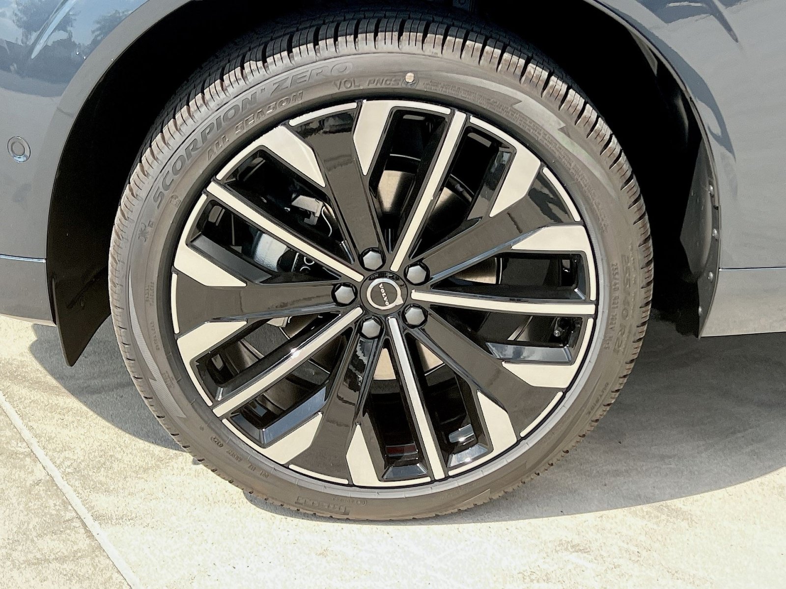 2026 Volvo XC60 Ultra - Photo 12