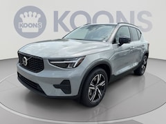 2026 Volvo XC40 B5 Core SUV AWD