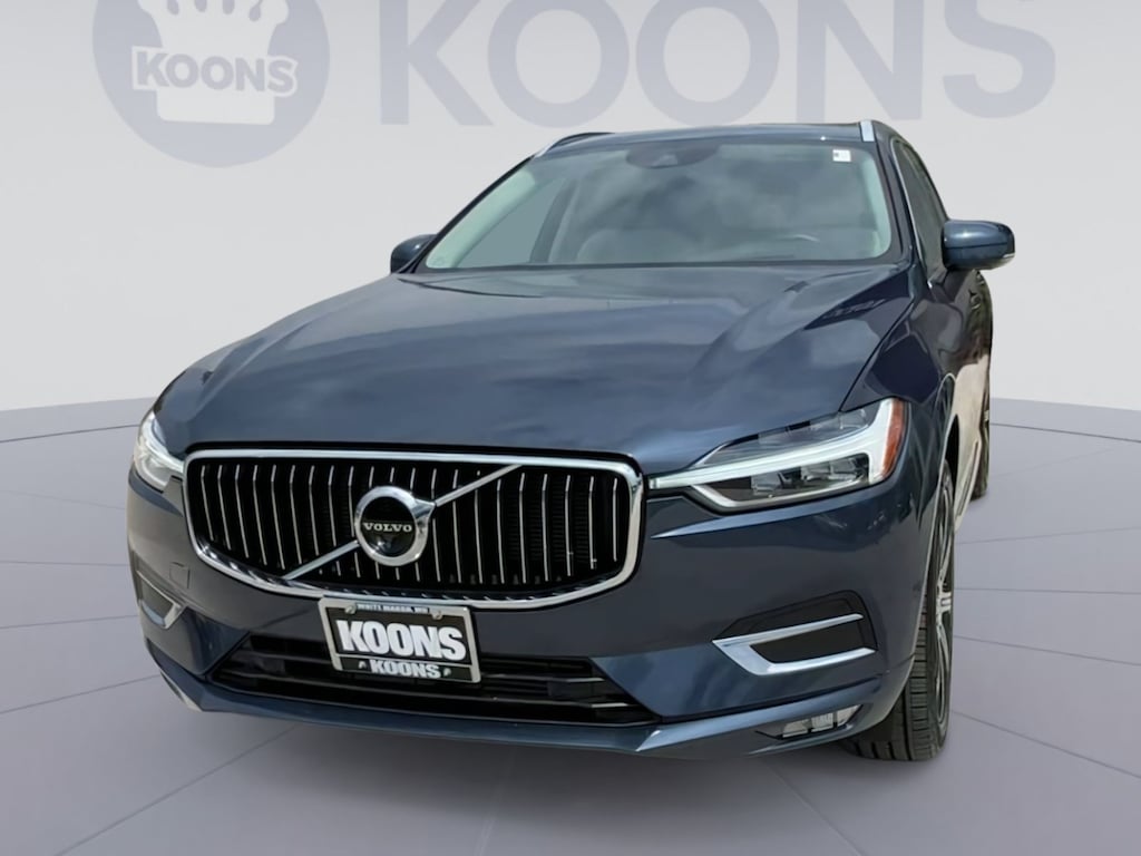 Used 2023 Volvo XC40 B5 Plus Bright Theme SUV