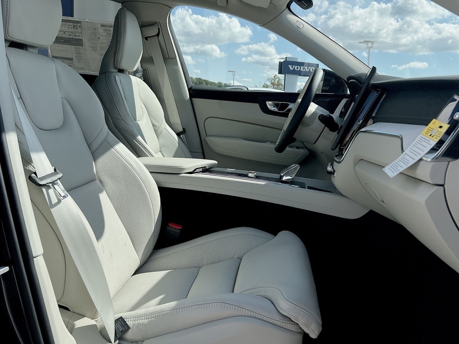 2026 Volvo XC60 Ultra - Photo 35