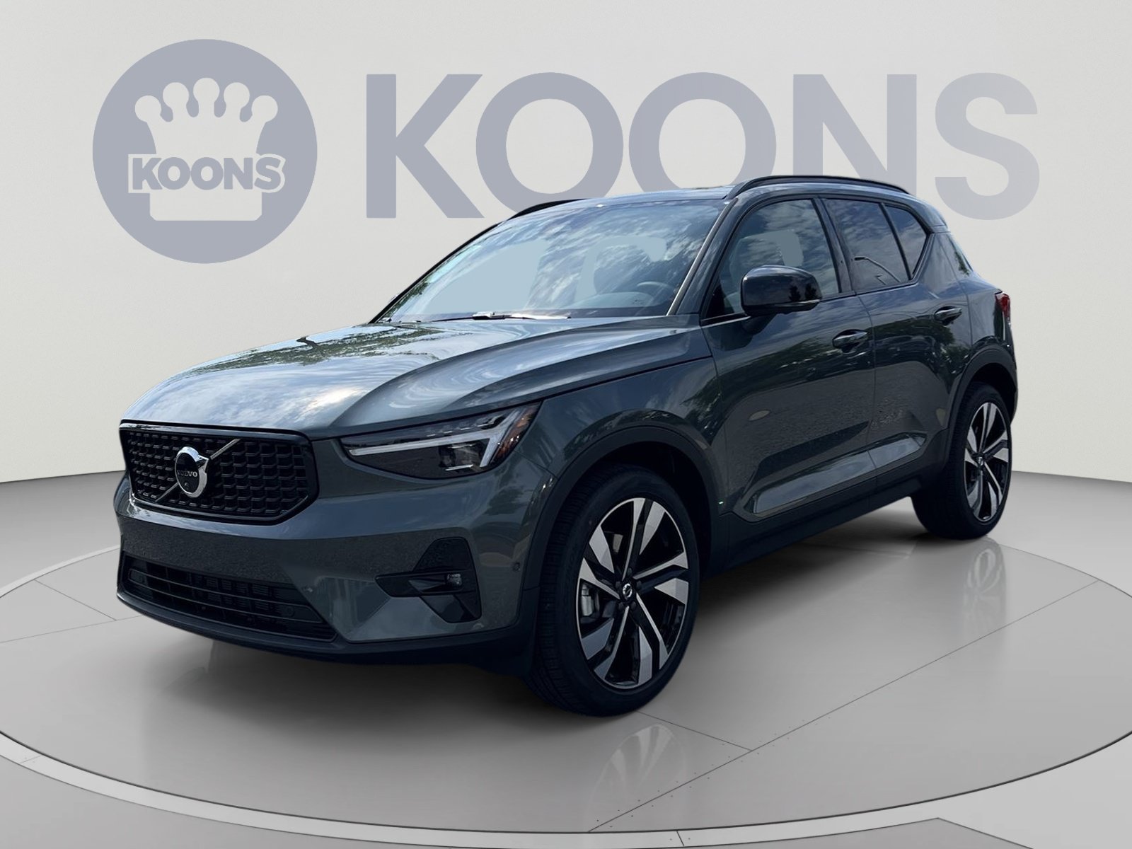 New 2026 Volvo XC40 Ultra SUV