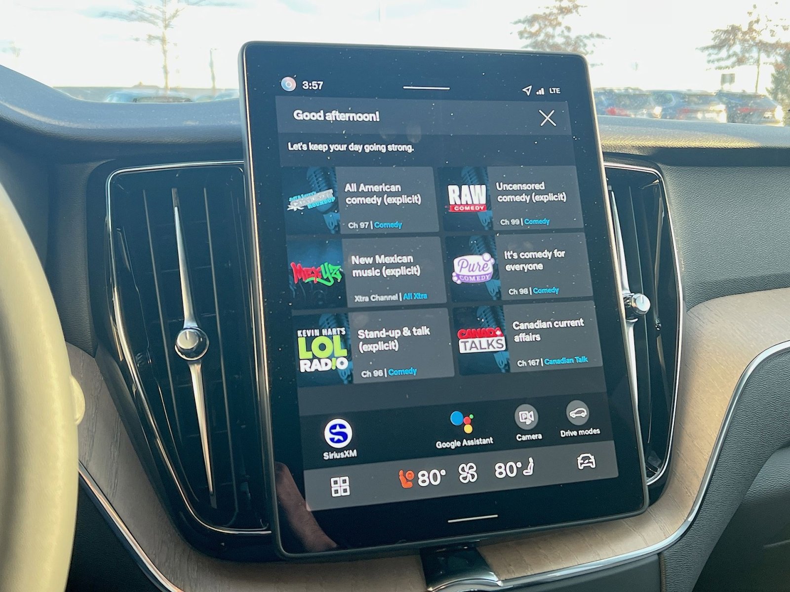 2026 Volvo XC60 Plus - Photo 18