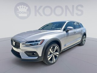 2026 Volvo V60 Cross Country B5 Plus Wagon AWD