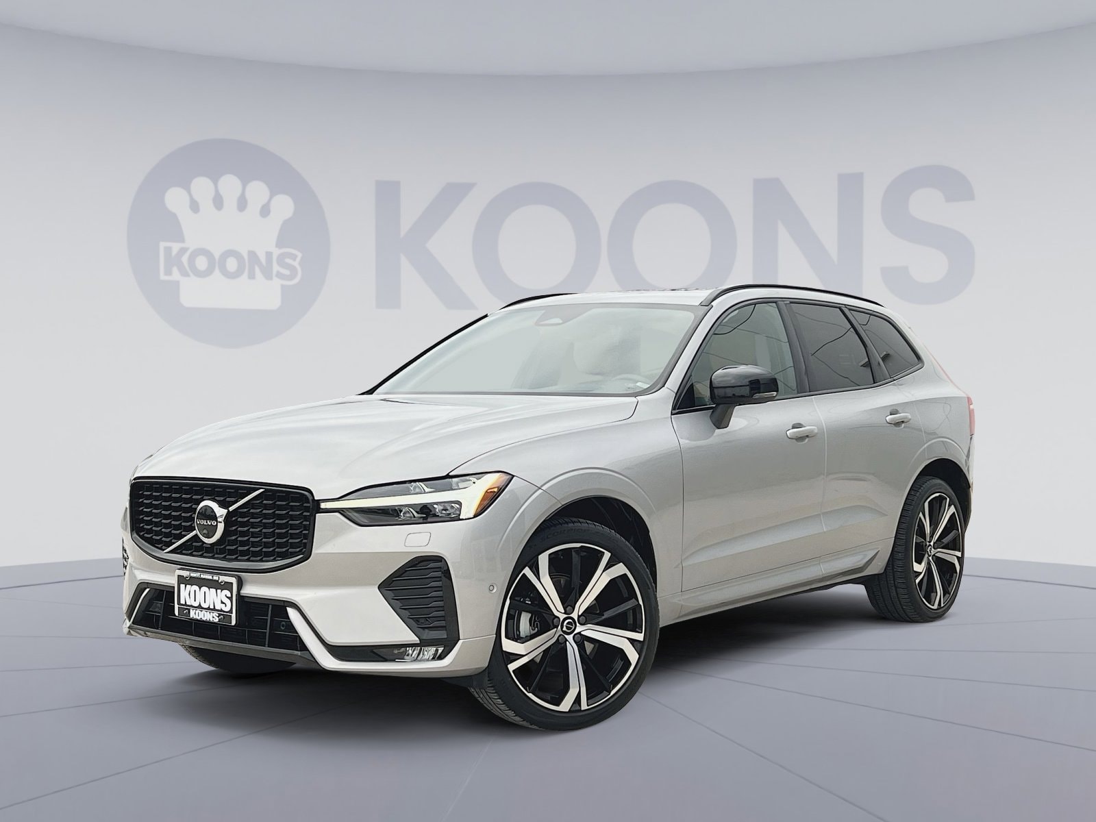 2023 Volvo XC60 Ultimate's photo