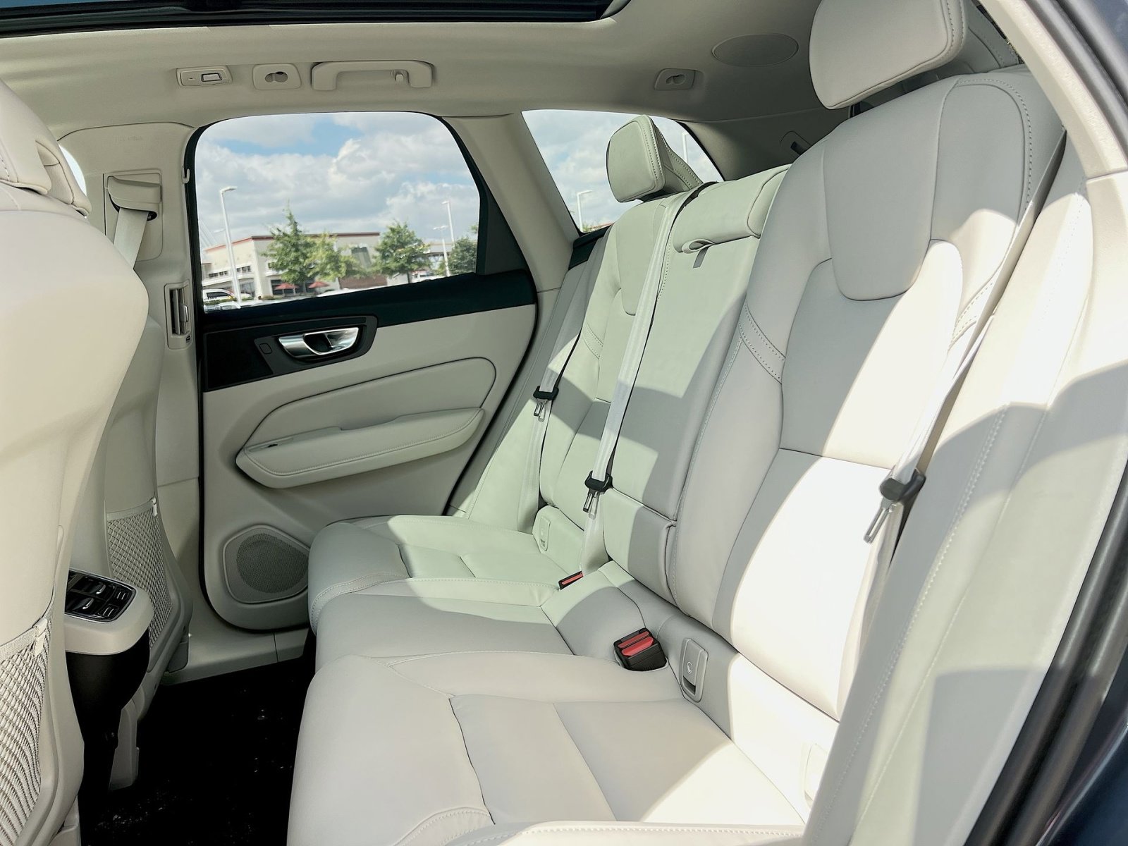 2026 Volvo XC60 Ultra - Photo 25