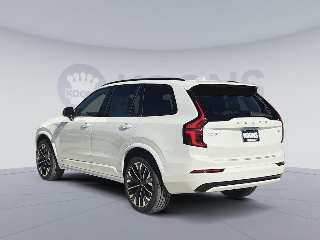 New 2026 Volvo XC90 plug-in hybrid T8 Ultra Dark Theme 7-Seater SUV