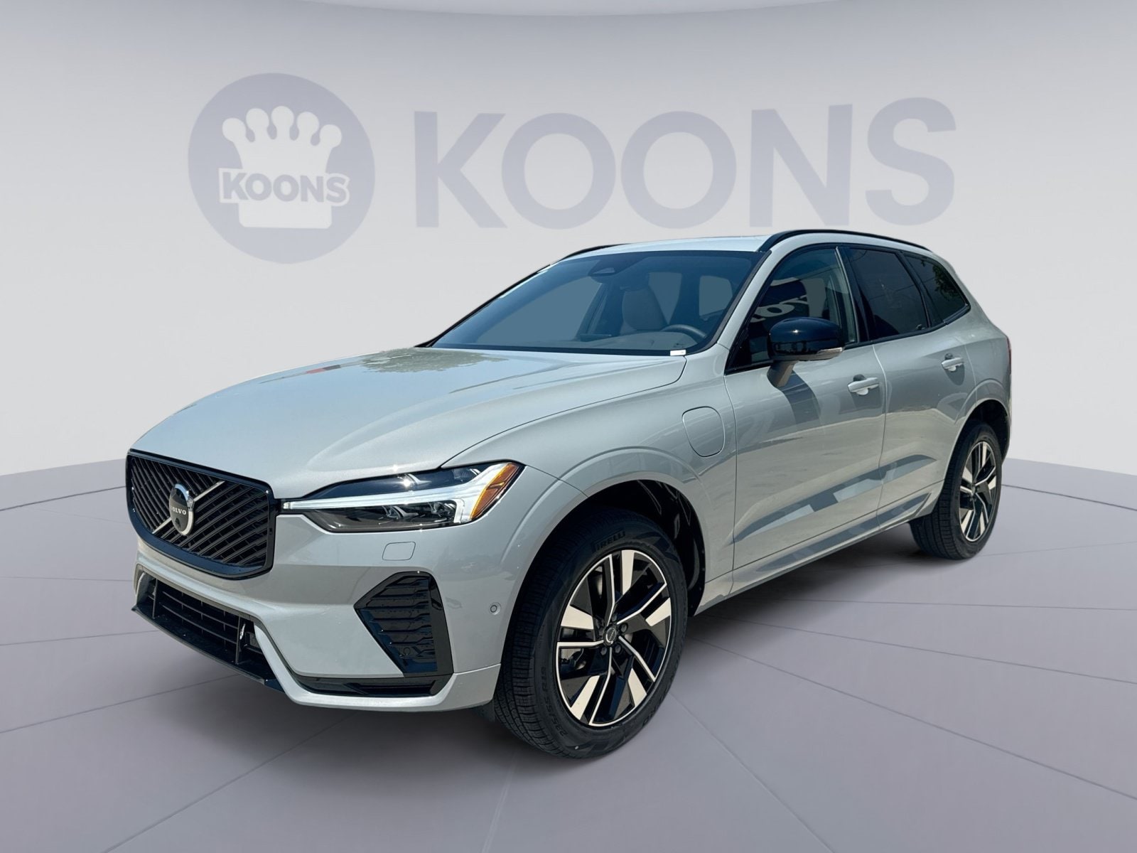 2026 Volvo XC60 T8 Plus Dark AWD's photo