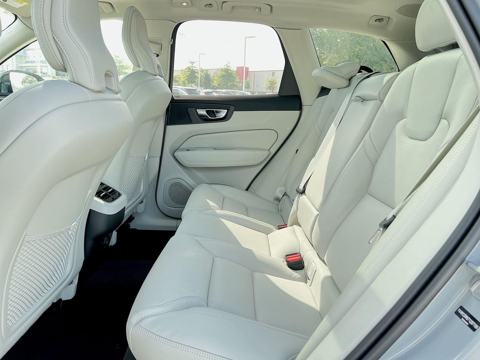 2026 Volvo XC60 Ultra - Photo 25