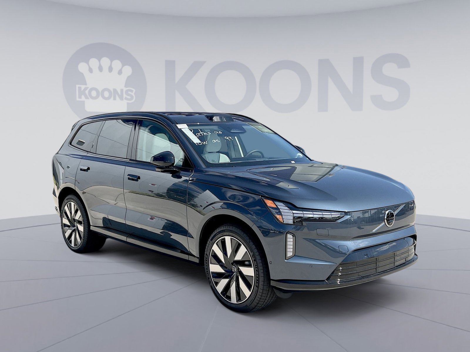 2025 Volvo EX90 Plus - Photo 10