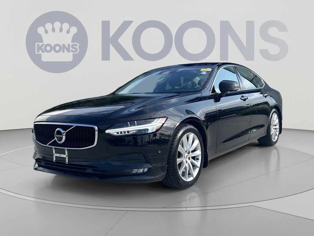 Used 2017 Volvo S90 T6 Momentum Sedan