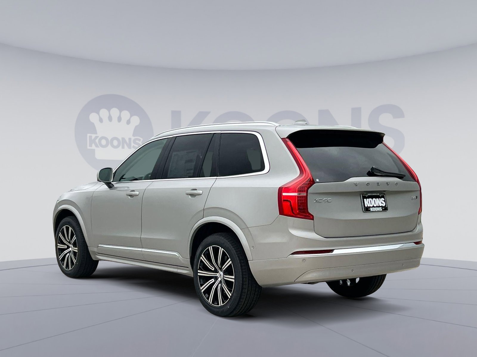 2025 Volvo XC90 Plus photo 3