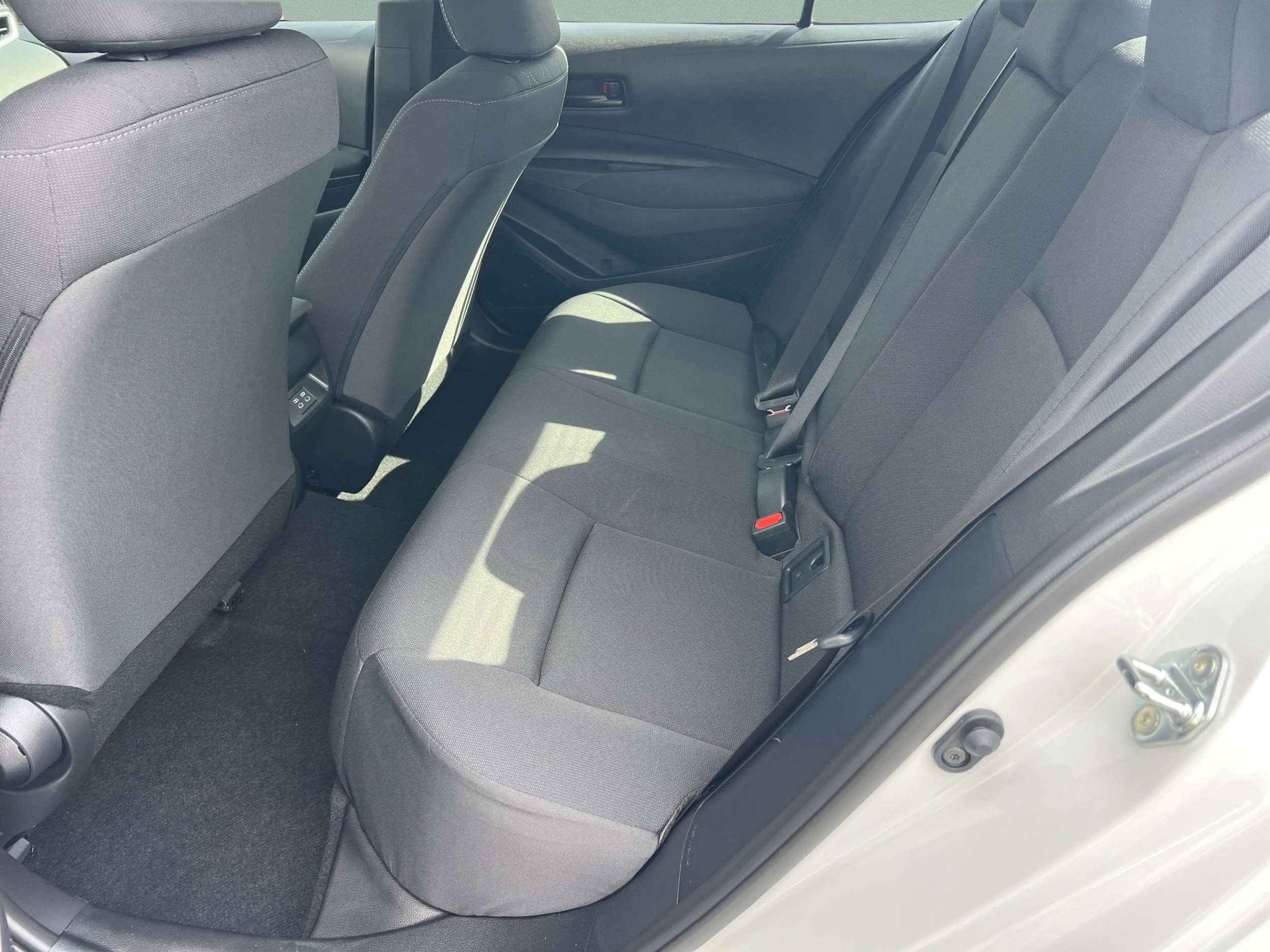 2026 Toyota Corolla LE - Photo 22